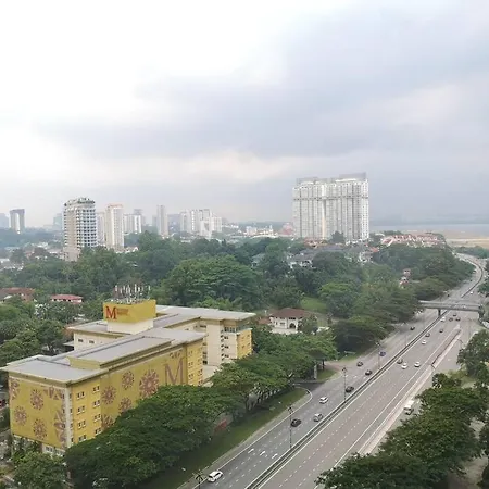 Country Garden Bay Point Homestay By Easyhomestay Johor Bahru Exterior photo